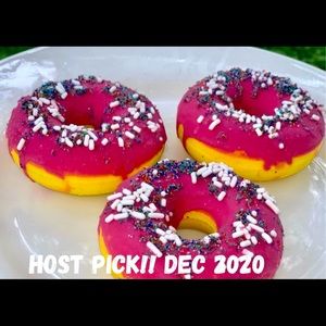 COPY - 🌟HOST PICK🌟 Donut Bath Bomb Gift Box
